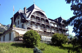 Luxury Apartment, Panoramic Mountain Views, 5* Spa Facilities - 3 Bedroom Château-D'oex